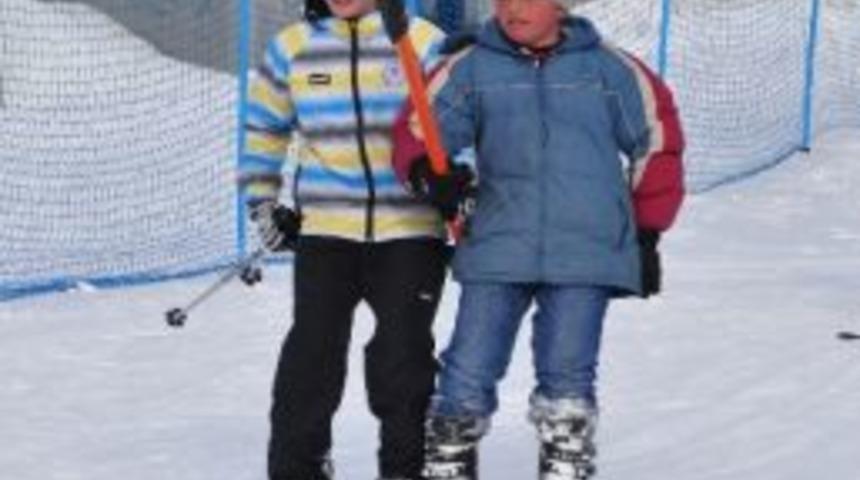 Bitlisliler Karın Cefasından Sonra Sefasını S&uuml;r&uuml;yorlar