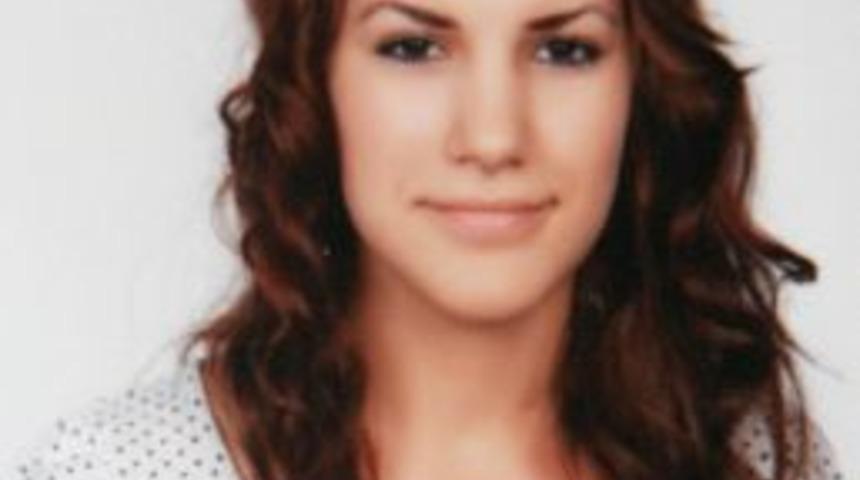 Okul Yolunda Liseli Kızın &Ouml;ld&uuml;ğ&uuml; Kaza G&uuml;venlik Kamerasına Takıldı