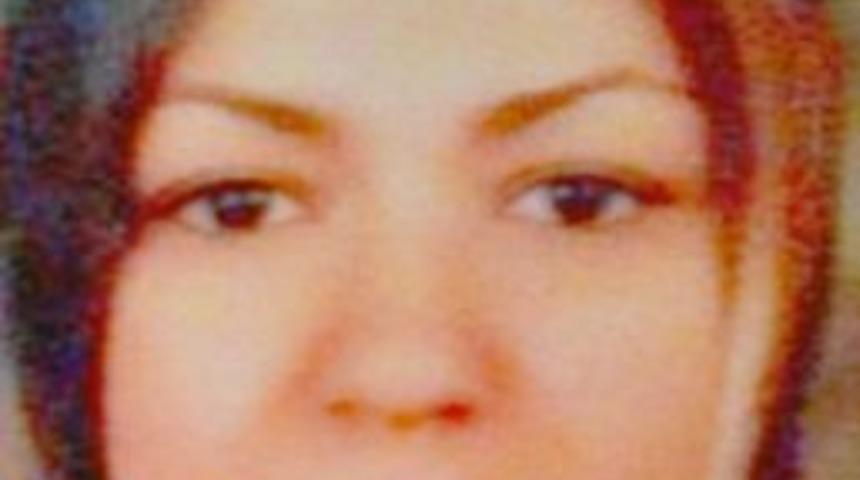 Eşini &Ouml;ld&uuml;r&uuml;p Tatile &Ccedil;ıktı