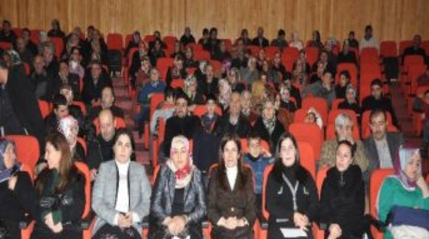 Aksaray'da Aile İ&ccedil;i İletişim Semineri