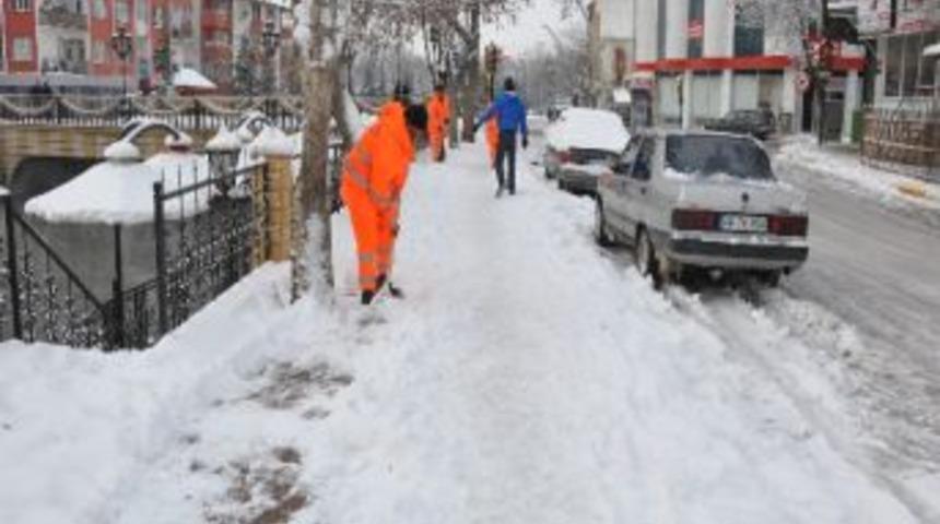 Soğuk Havada Sıcak &Ccedil;ay İ&ccedil;in İlgin&ccedil; &Ccedil;&ouml;z&uuml;m