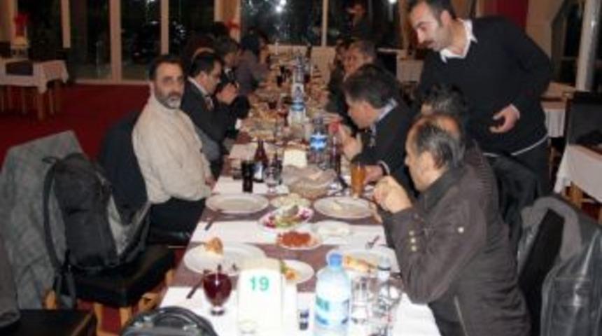 Başkan Alıcık, Gazetecilerle Yemekte Buluştu