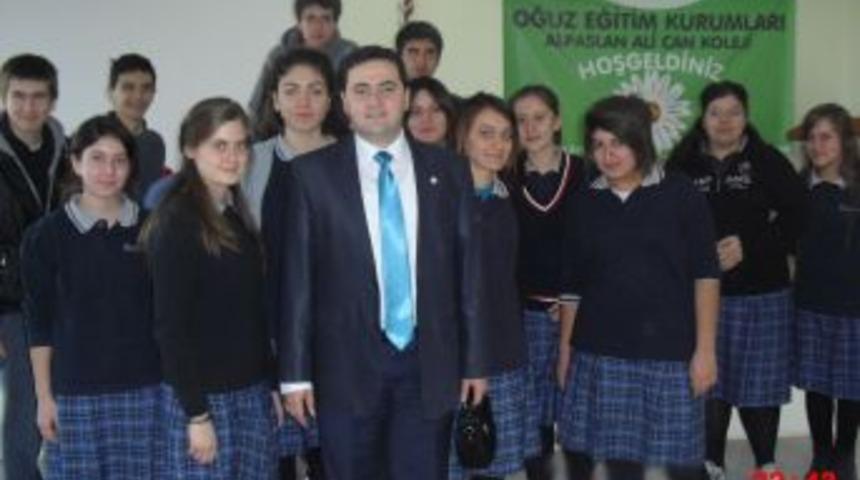 &Ouml;ğrenciler, Meslekleri Uzmanından &Ouml;ğreniyor