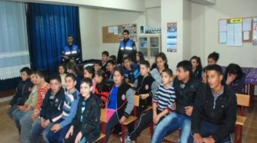 Erzin'de Toplum Destekli Polislik Projesi Ile 7 Bin &Ouml;ğrenciye Eğitim Verildi