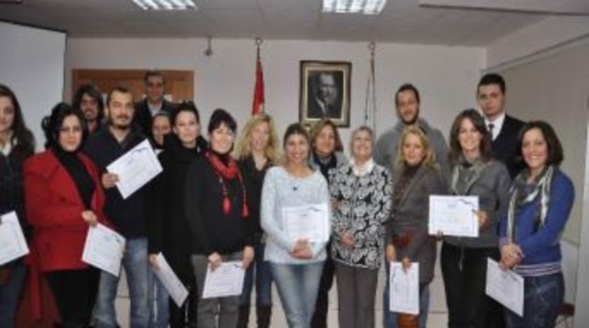 Kuşadası&rsquo;nda Ticaret Odası &Uuml;yelerine Diksiyon Kursu