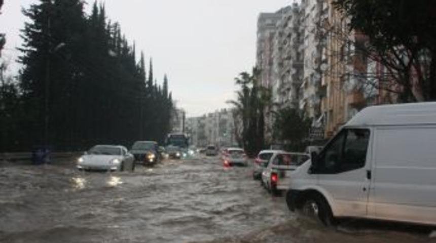 Antalya Yağmura teslim&hellip;