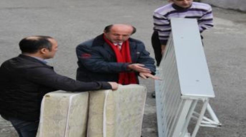 Evi Yanan 2 Aileye Eşya Yardımı