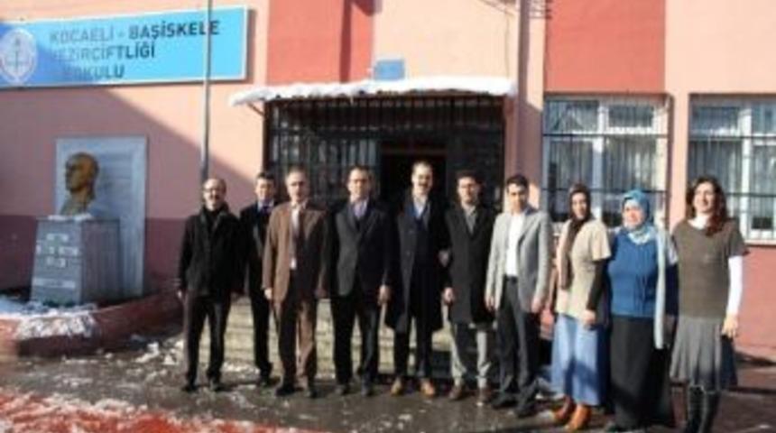 Ayaz'dan Vezir&ccedil;iftliği İlkokulu'na Ziyaret
