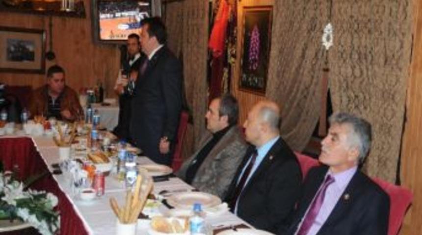 Gazetecilerin Sorunları Dinlendi