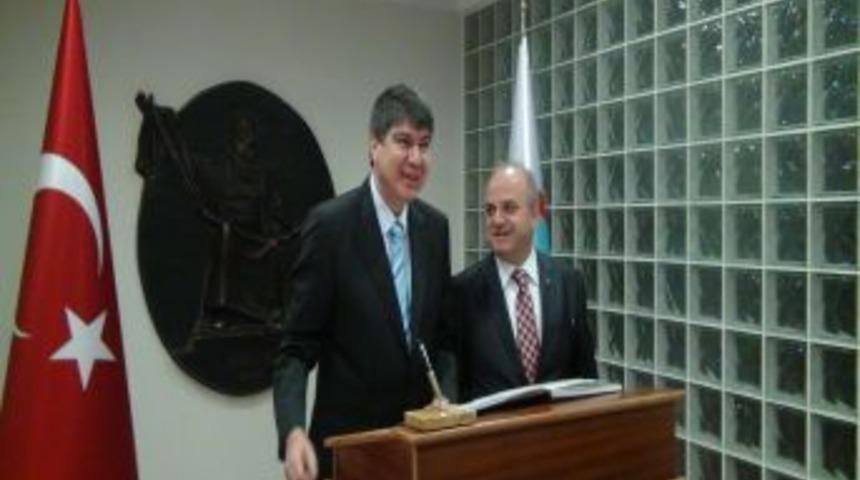 T&uuml;rel: Kabine Değişikliği Başbakanımızın Takdiridir