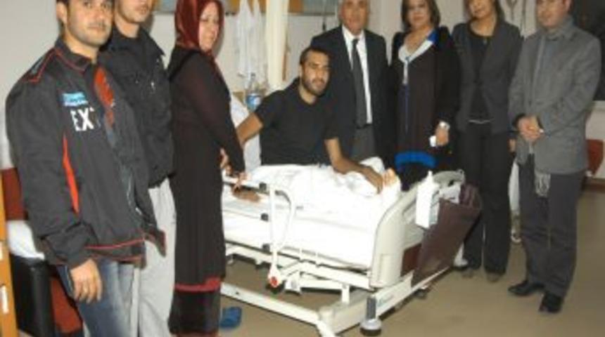 Suriyeli Hastalara AK Parti'den Ziyaret