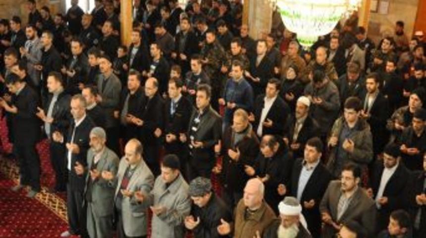 Şehit Polis Memuru &Ouml;mer Yazıcı I&ccedil;in Mevlid-i Şerif Okundu