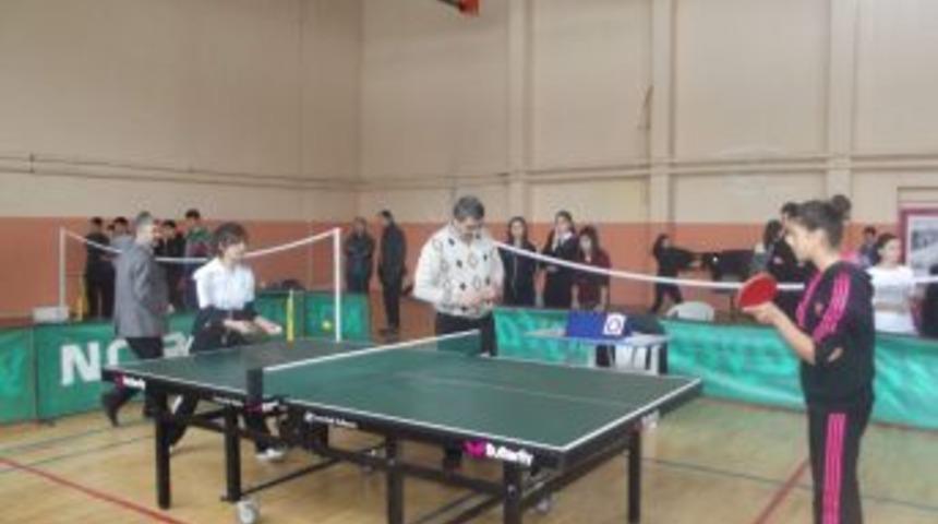 Yozgat&rsquo;ta Okullar Arası D&uuml;zenlenen Masa Tenisi Turnuvası Sona Erdi