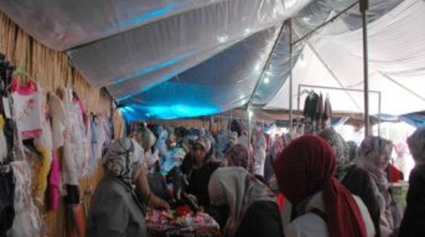 İhtiya&ccedil; Sahibi &Ouml;ğrenciler Yararına Kermes D&uuml;zenlendi