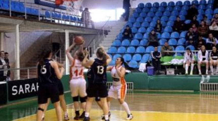 Edirnespor Niğde T&uuml;rk Telekom&rsquo;a Potayı G&ouml;stermedi