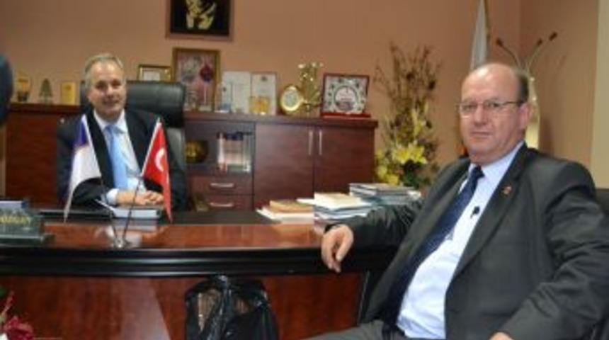 &Ccedil;GC Başkanı Esendemir, Kozan Belediye Başkanı &Ouml;zgan&rsquo;ı Ziyaret Etti