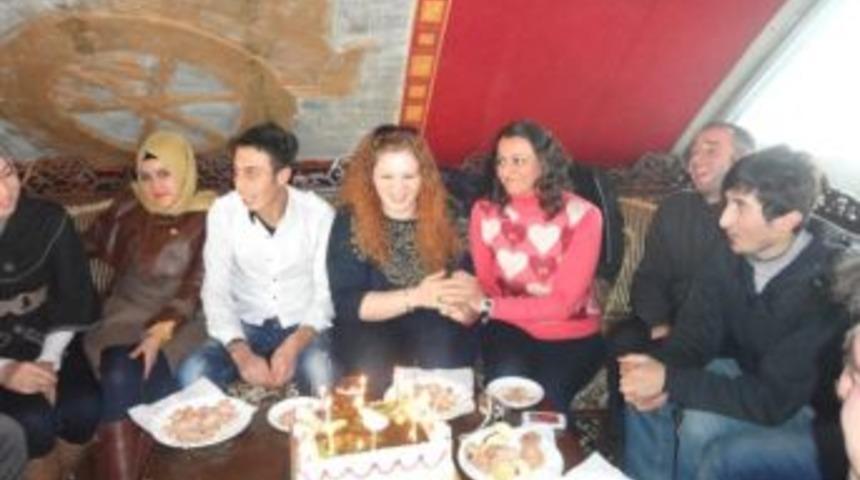 Pasinler&rsquo;de Tayini &Ccedil;ıkan &Ouml;ğretmenlere Veda Partisi