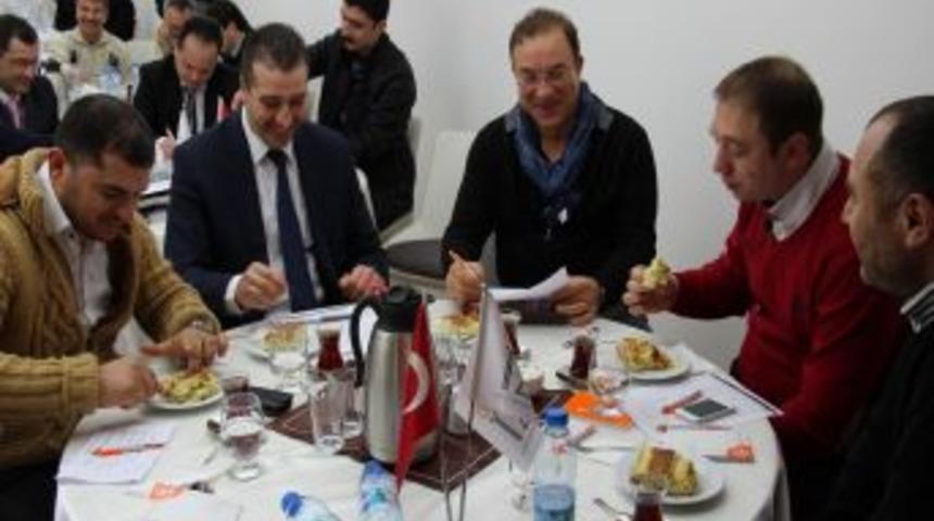 İZGE Işadamlarına Zamanı Kullanmayı Anlattı