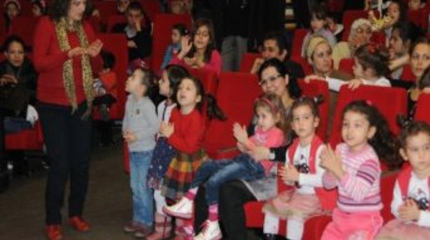 Manisa'da Miniklere Hafta Sonu Eğlencesi