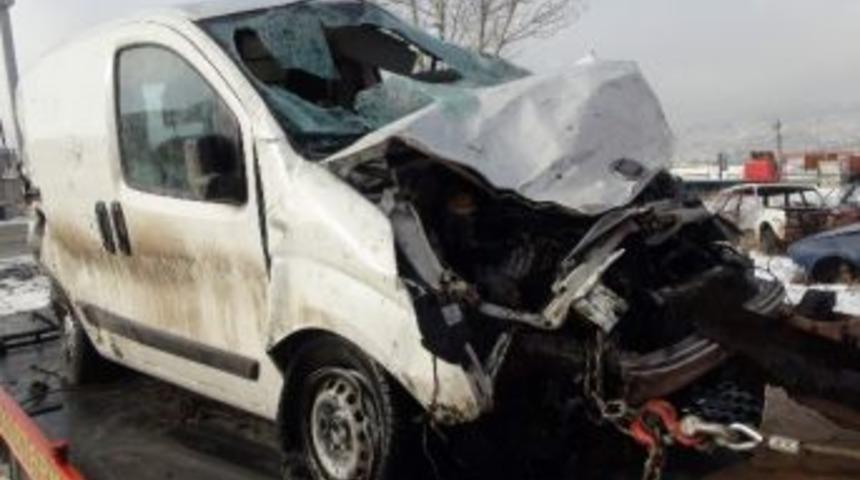 Yozgat&rsquo;ta Buzlanma Kazalara Sebep Oldu 3 Kişi Yaralandı