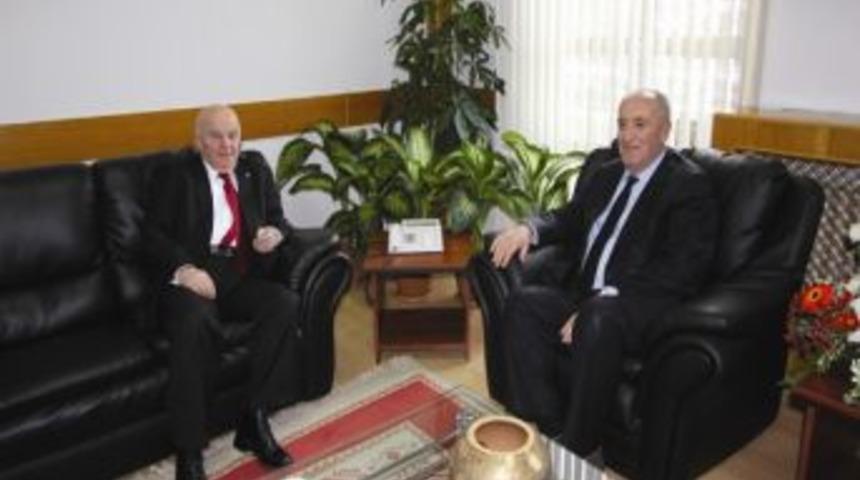 Salih Kılı&ccedil;&rsquo;tan T&uuml;vaşaş&rsquo;a Nezaket Ziyareti