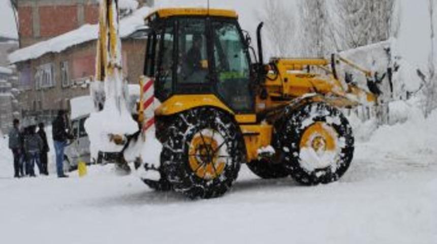 Hakkari'de, 39 K&ouml;yle Ulaşım Sağlanamıyor