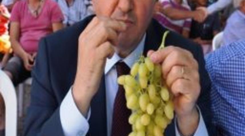 Mhp&rsquo;li Ak&ccedil;ay&rsquo;ın G&uuml;ndeminde Manisalı &Ccedil;ift&ccedil;ilerin Sorunları Var