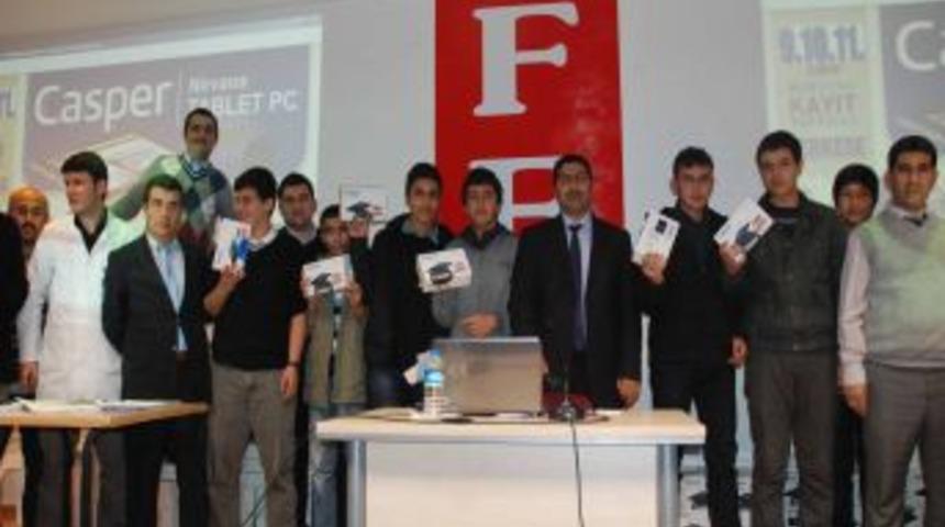 FEM'den, Erken Kayıt Yaptıran &Ouml;ğrencilerine Tablet Bilgisayar