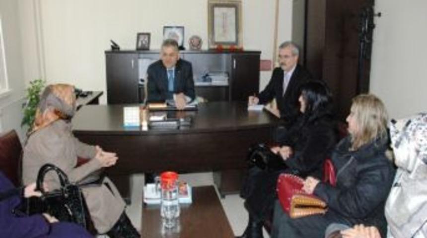 Melikgazi Belediyesi&rsquo;ndoen Hem Okullara Hem &Ouml;ğrencilere Destek