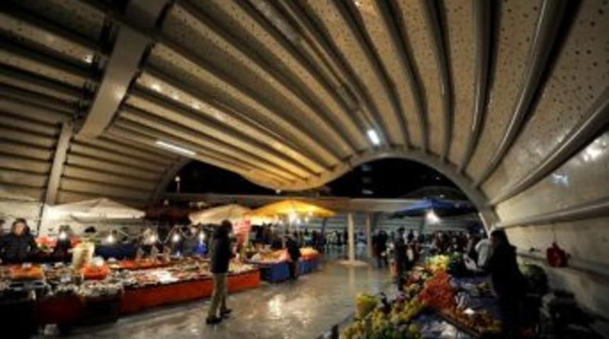 Pazarpark Haftanın İki G&uuml;n&uuml; Hizmet Veriyor