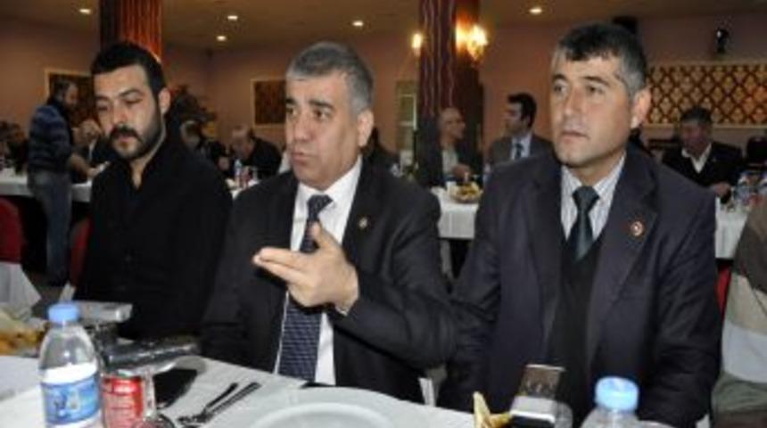 CHP'li Topal: Amasya'ya Gelen Bakanlar Müze Ve Camileri Gezip Gidiyor