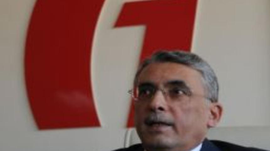 Sağlam, Basınla Tanıştı