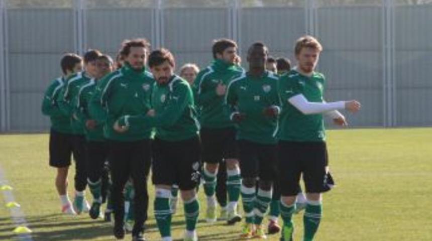 Bursaspor&rsquo;da Basser Şoku