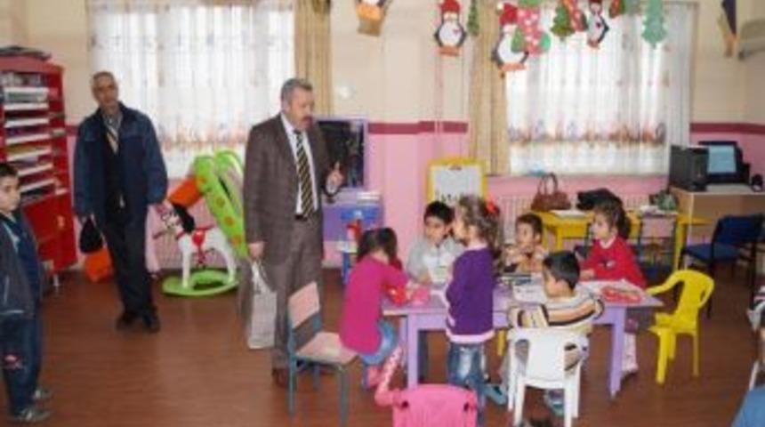 Didimli &Ouml;ğrenciler Oyuncaklarını Paylaştı