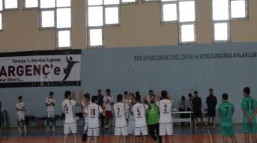 Margen&ccedil; Hentbol Takımı Başarıyla İlerliyor