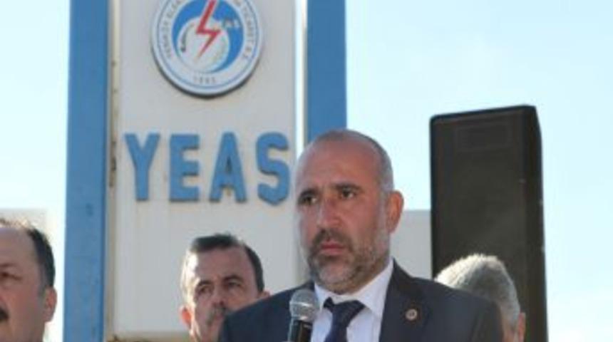 &Ouml;zelleştirme Karşıtı Iş&ccedil;iler Ihale Salonunu Bastı