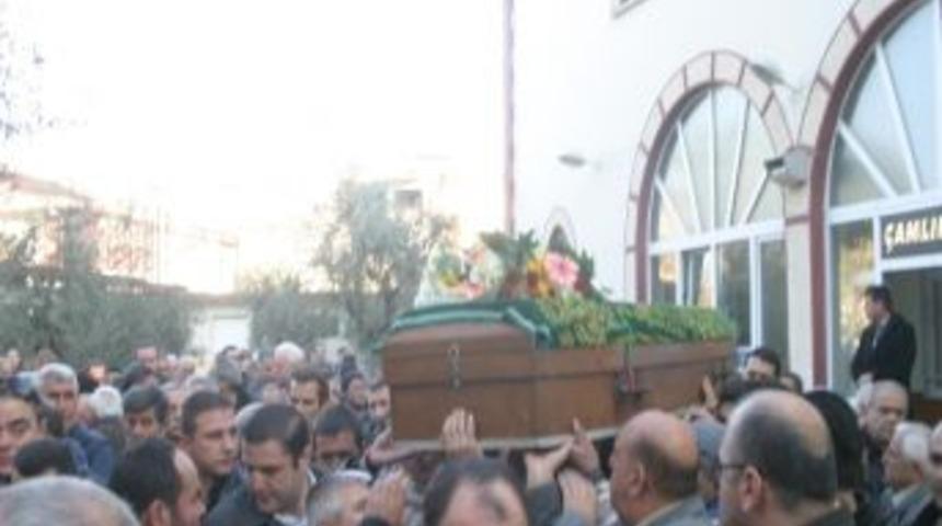 Dp &Ouml;demiş Eski İl&ccedil;e Başkanının Babası &Ouml;ld&uuml;