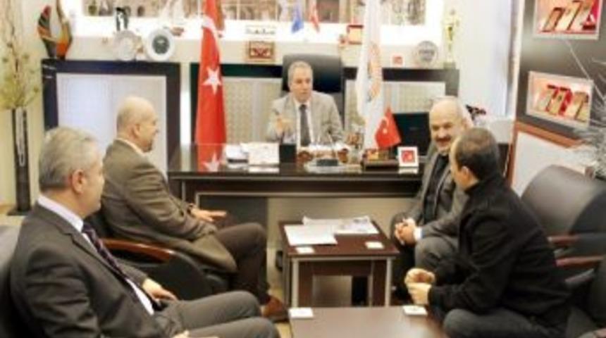 G&uuml;zel Sanatlar Fak&uuml;ltesi'nden Demirtaş'a Ziyaret