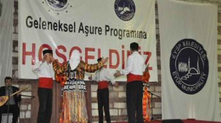 Ey&uuml;p Belediyesi, Feshane'de Aşure Dağıttı