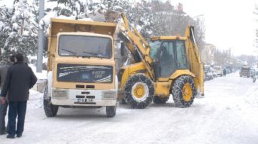 Karla M&uuml;cadelenin K&uuml;lfeti Y&uuml;ksek