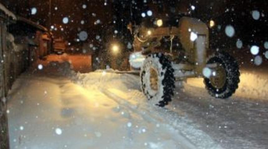 Sivas&rsquo;ta Kar Temizleme &Ccedil;alışmaları