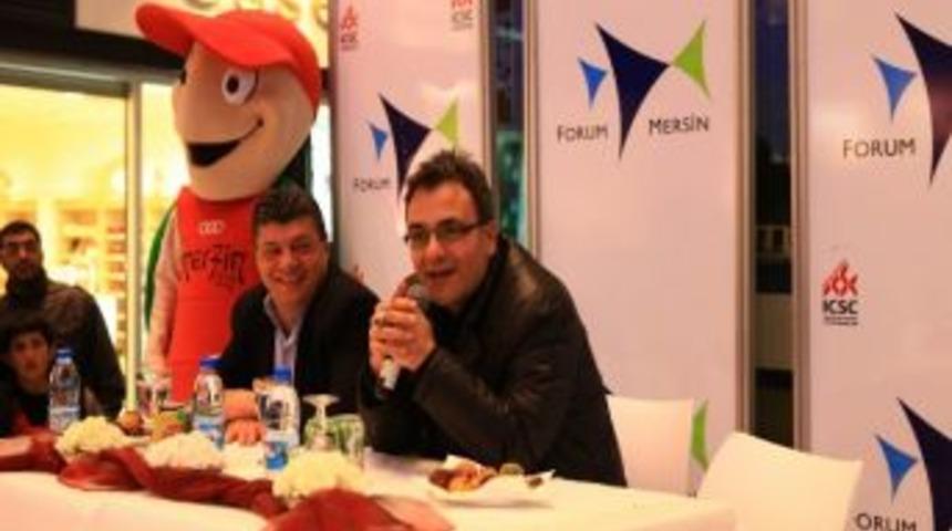Mesut Yar Forum Mersin'de Hayranlarıyla Buluştu