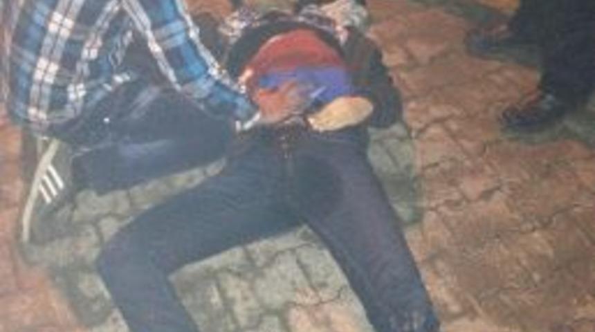 Kavgada &Ouml;len &Ouml;ğrenciyi Arkadaşları Uğurladı