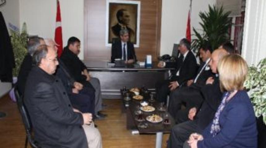 Mhp İl Y&ouml;netiminden Chp&rsquo;nin Yeni Binasına Ziyaret