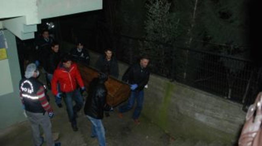 Evde &Ouml;l&uuml; Bulunan Anne Ve 3 &Ccedil;ocuğu Morga Kaldırıldı