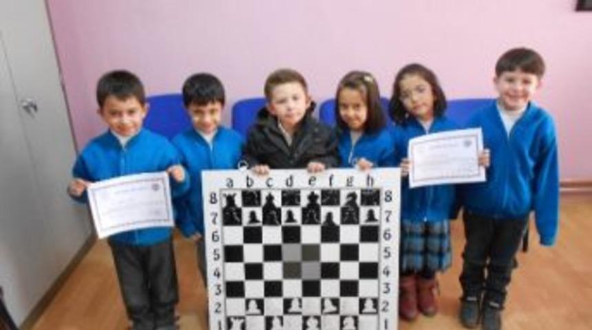 Kulalı Minikler Satran&ccedil; Turnuvasına Katıldı