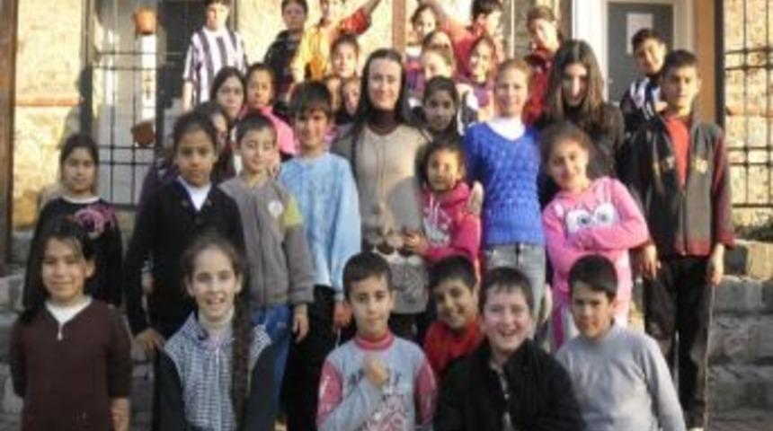 G&uuml;zelbah&ccedil;e&rsquo;de &Ccedil;ocuklara Tiyatro Eğitimi Veriliyor