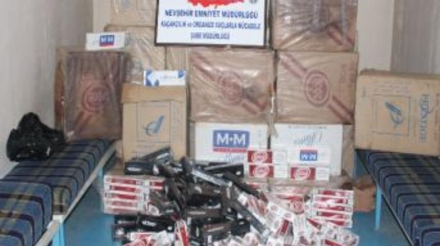 Polisle Ka&ccedil;ak&ccedil;ılar Arasındaki Kovalamaca Mobese'de