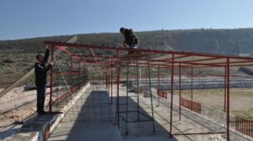 Develer Yatağan&rsquo;da Meydana İniyor