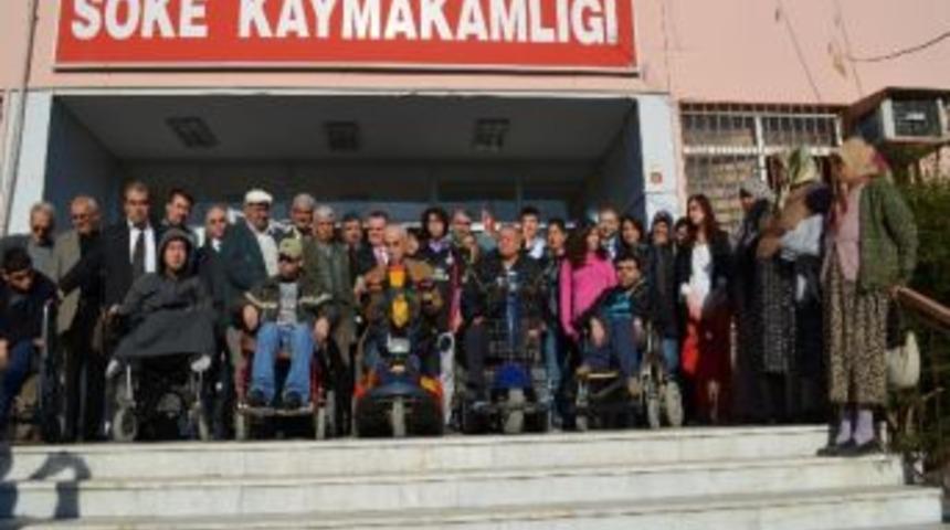 S&ouml;keli Hayırseverden Oğlunun Anısına Engelli Rampası Ve Asans&ouml;r